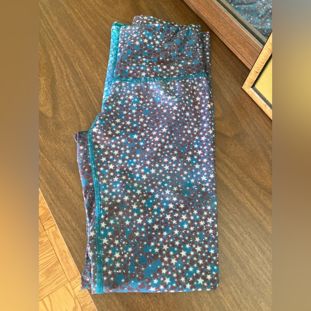 Teeki yoga pants. Size small.